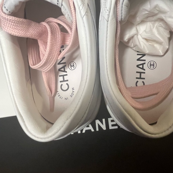 Authentic Chanel CC Low Top Women’s Sneakers size 40 - Picture 8 of 15